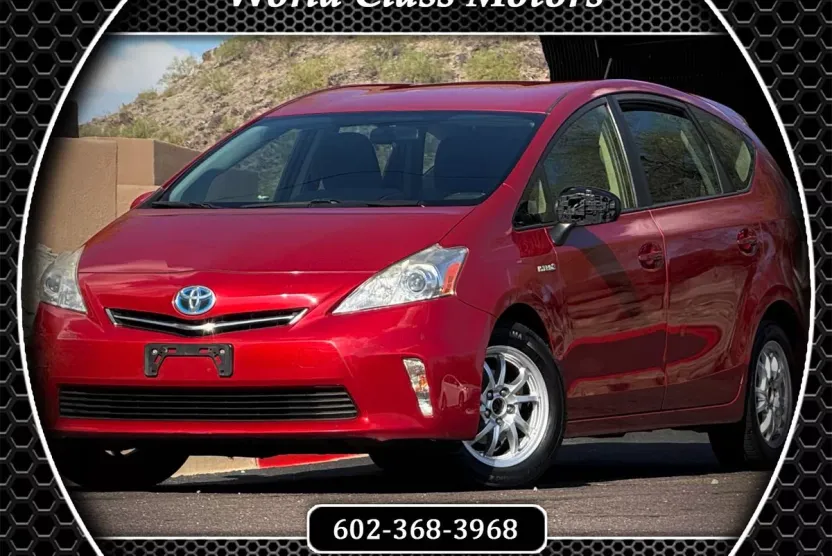 2012 Toyota Prius V Two photo 1