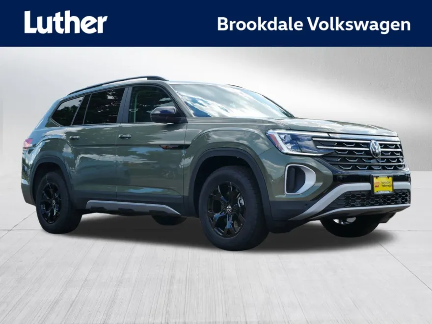 2025 Volkswagen Atlas Peak Edition SE photo 1