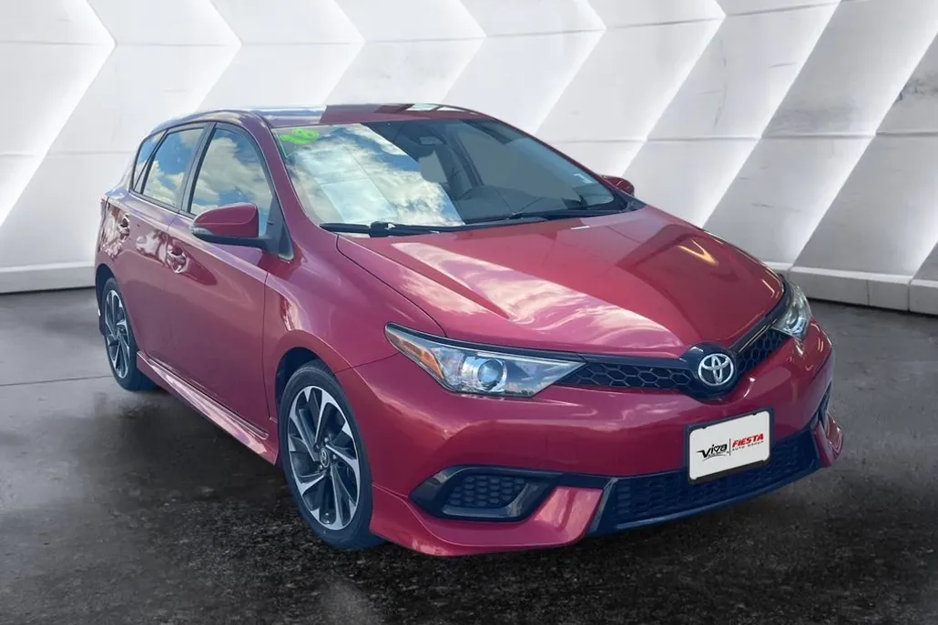 2018 Toyota Corolla iM Base photo 1