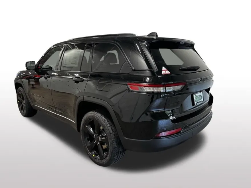 2025 Jeep Grand Cherokee Limited photo 1
