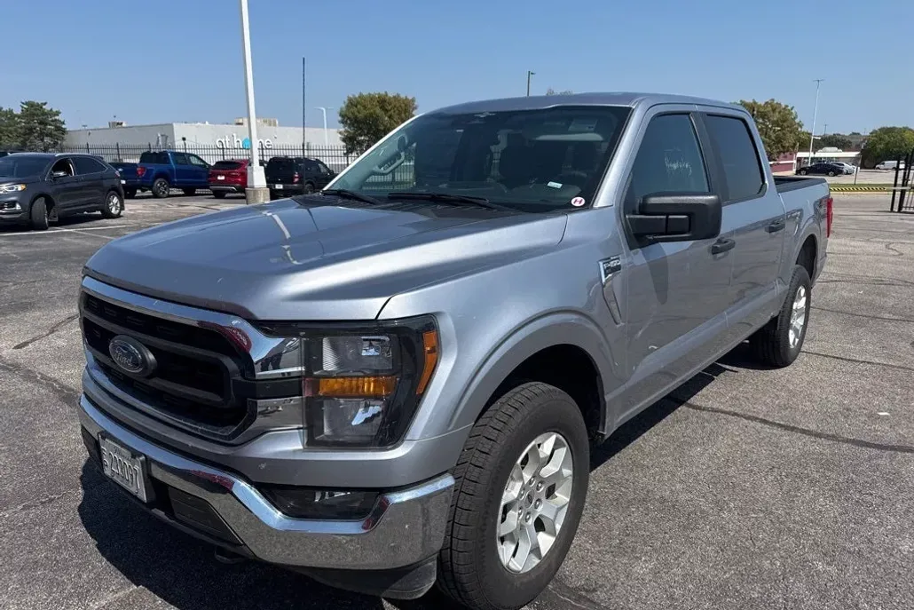 2023 Ford F-150 XLT photo 1