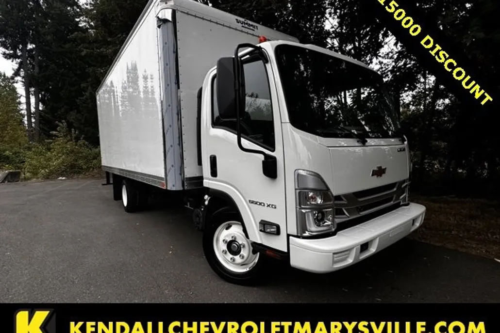 2025 Chevrolet Silverado photo 1