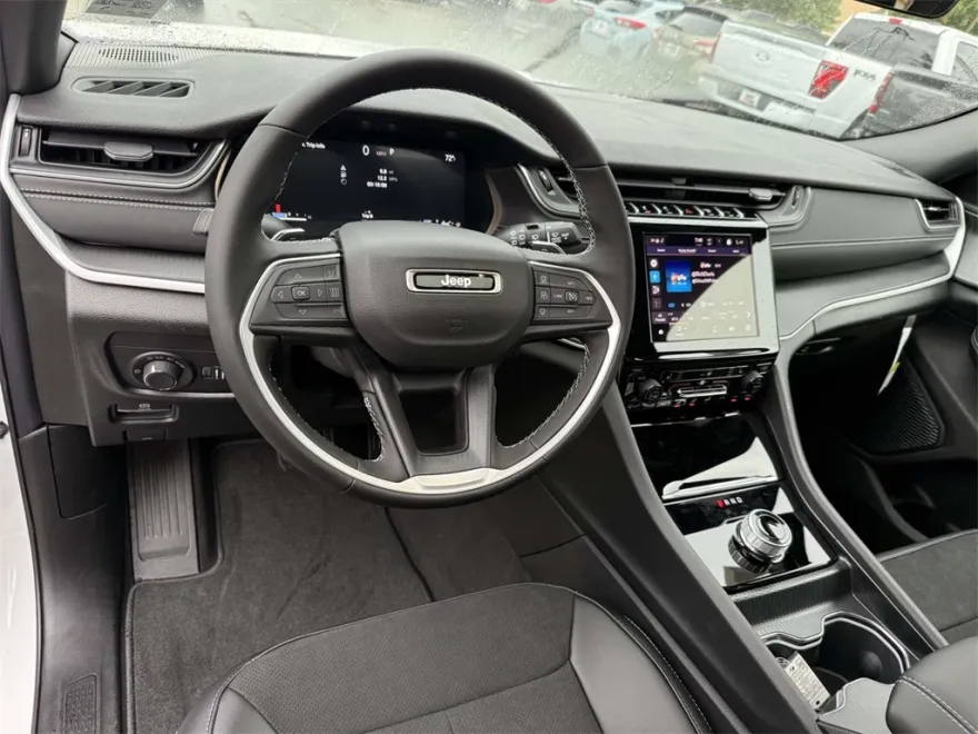 2025 Jeep Grand Cherokee Altitude X photo 1