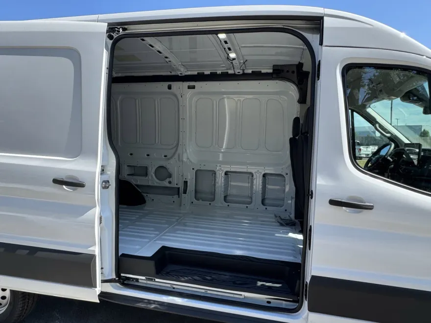 2025 Ford Transit Cargo Van photo 1
