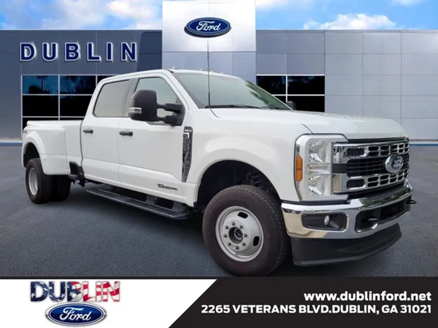 2024 Ford F-350 XLT photo 1