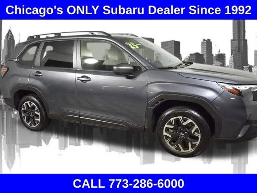 2025 Subaru Forester Premium Base photo 1