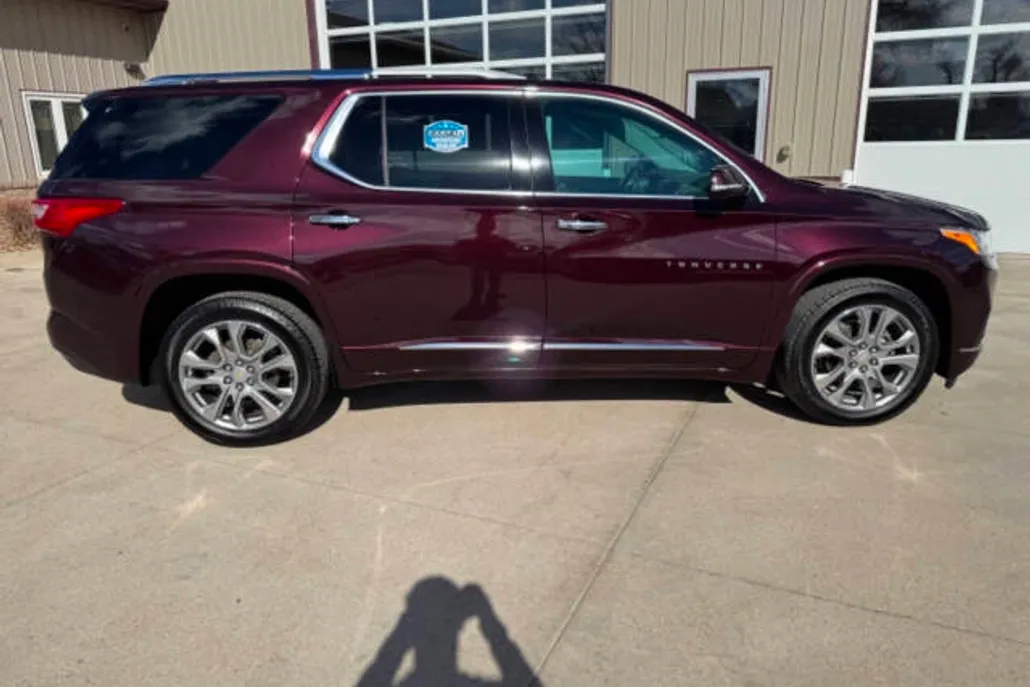 2018 Chevrolet Traverse Premier photo 1