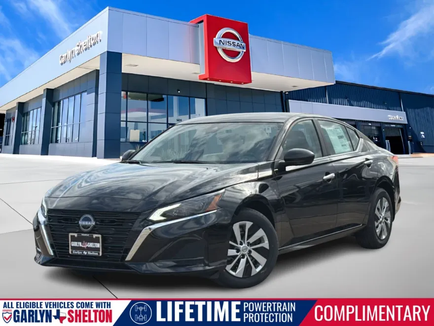 2025 Nissan Altima S photo 1