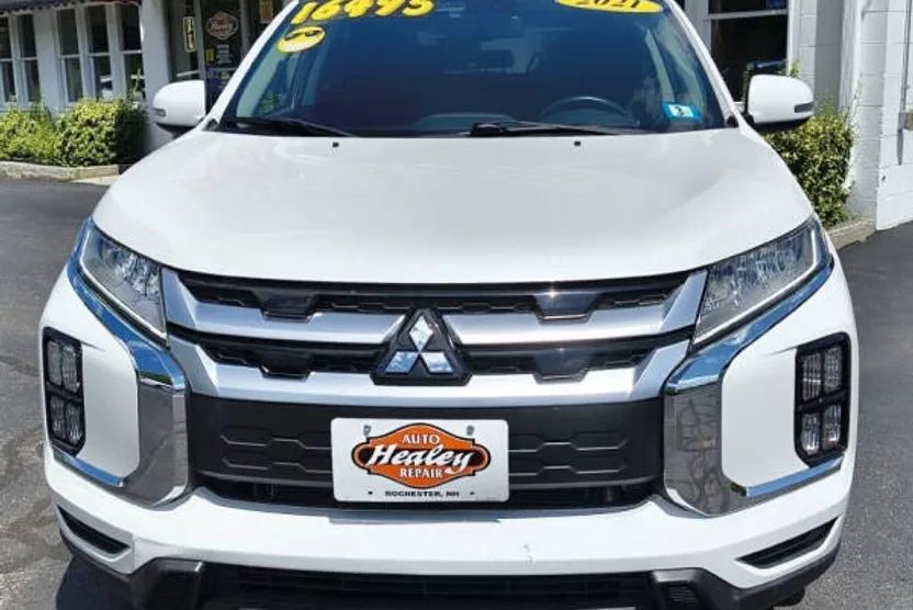 2021 Mitsubishi Outlander Sport ES photo 1
