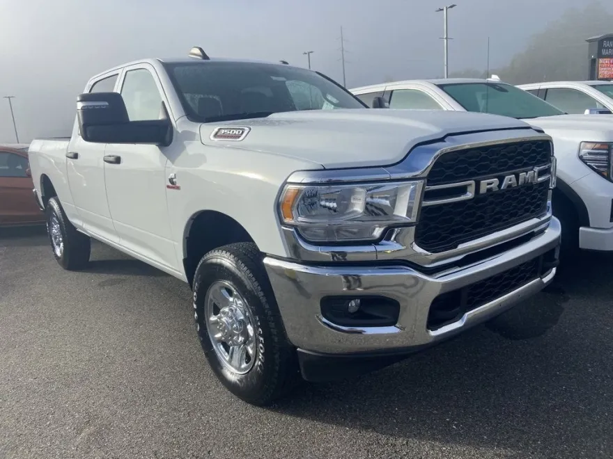 2023 Ram 3500 Tradesman photo 1