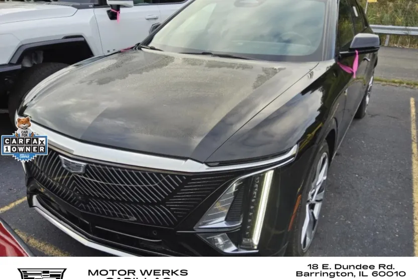 2024 Cadillac Lyriq Luxury photo 1