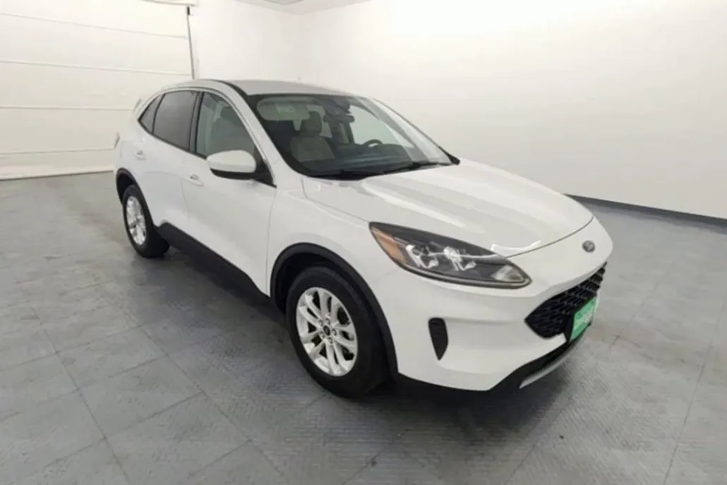 2020 Ford Escape SE photo 1