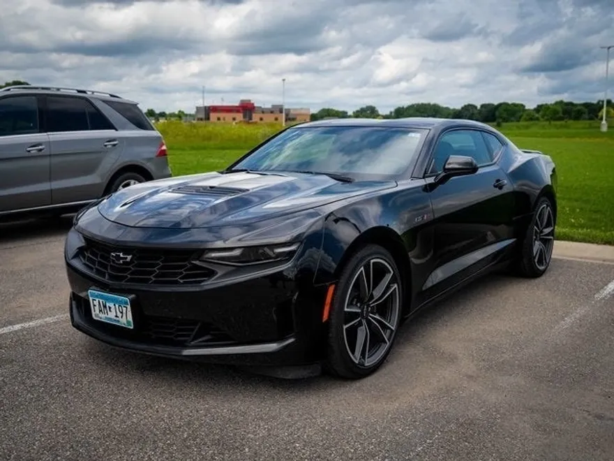 2021 Chevrolet Camaro LT1 photo 1