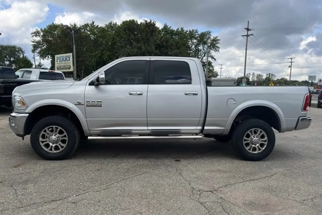 2017 Ram 2500 Laramie photo 1