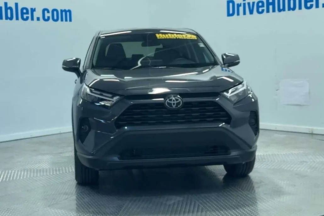 2025 Toyota RAV4 LE photo 1