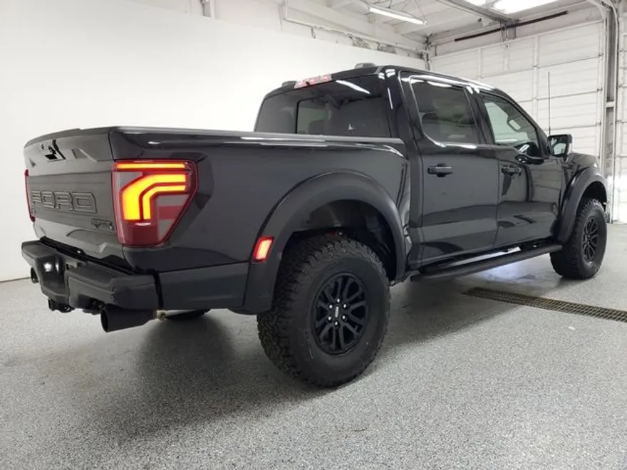 2025 Ford F-150 Raptor photo 1