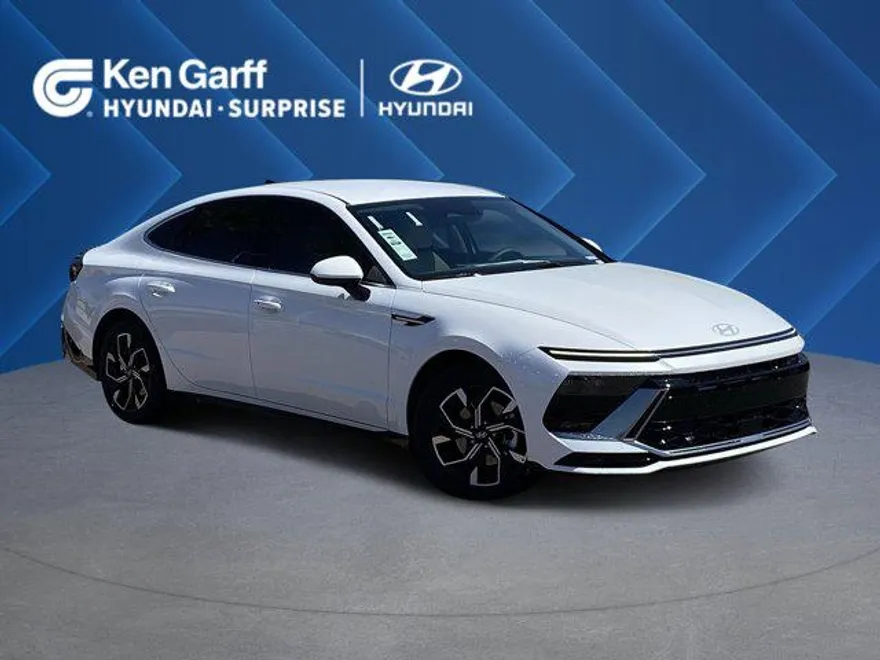 2025 Hyundai Sonata Hybrid Limited photo 1