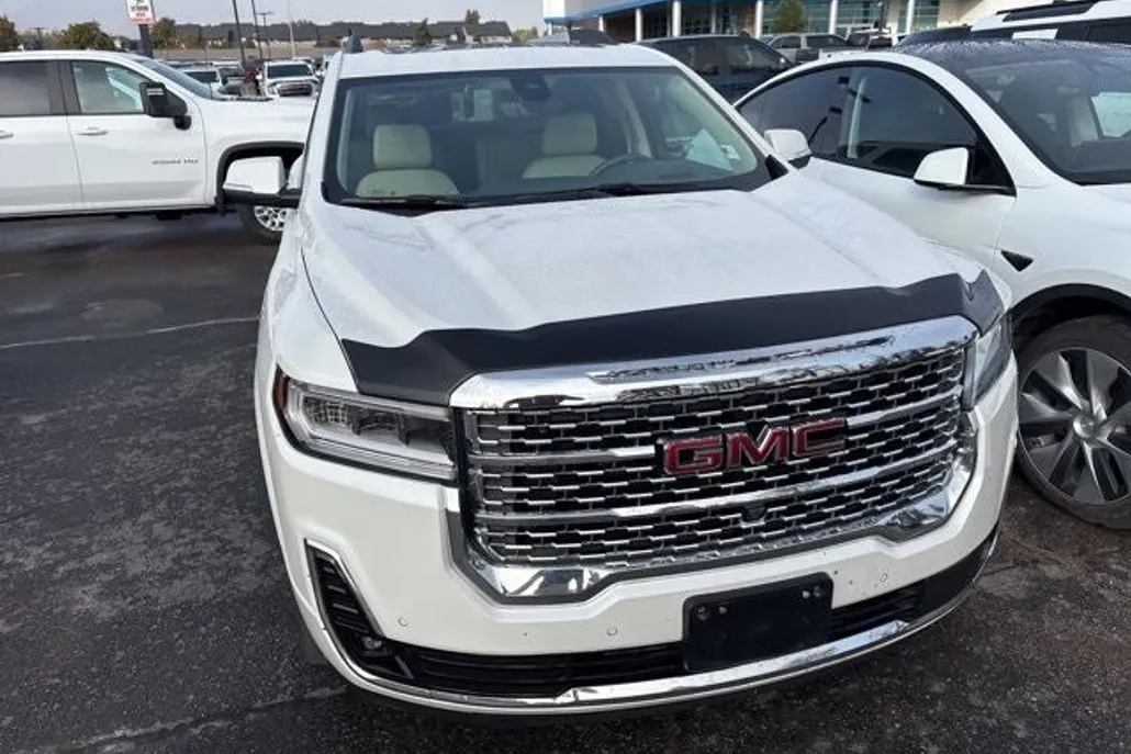 2023 Gmc Acadia Denali photo 1
