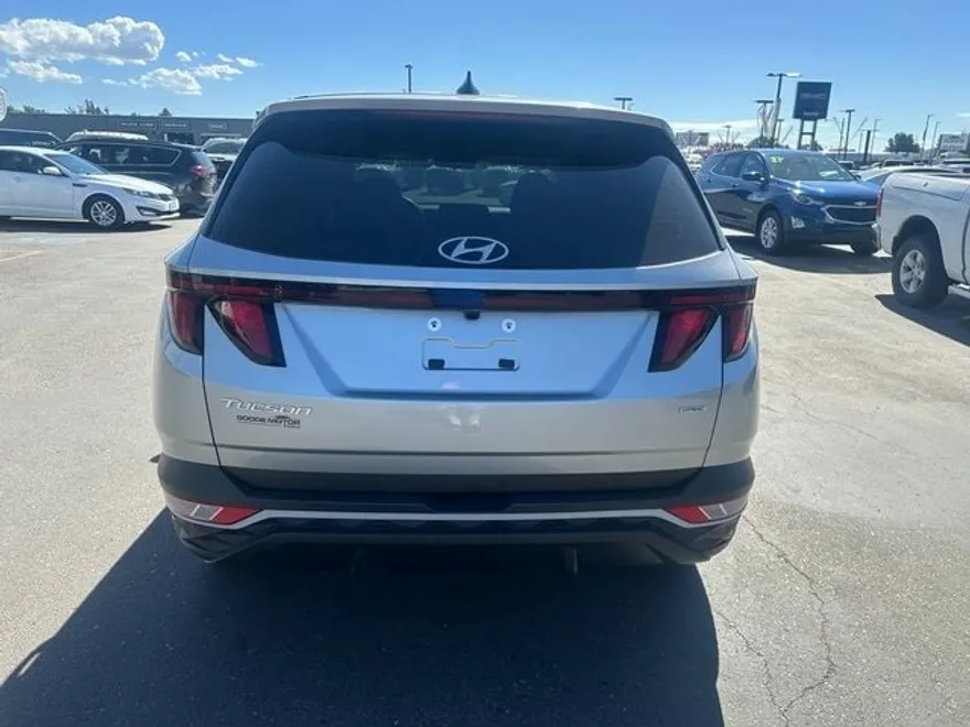 2022 Hyundai Tucson SE photo 1