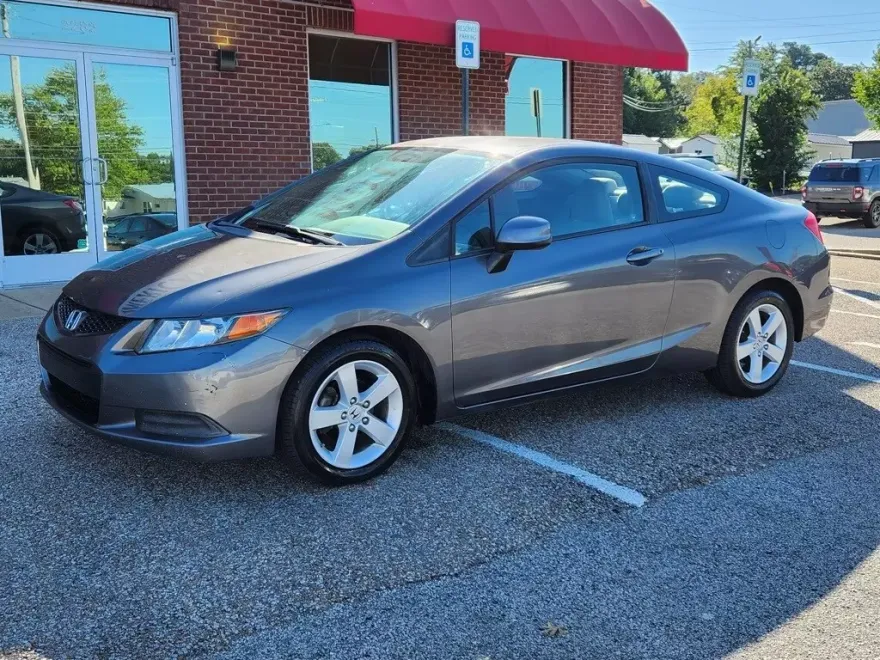 2012 Honda Civic LX photo 1