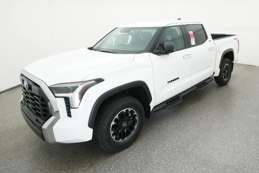 2026 Toyota Tundra SR5 CrewMax photo 1