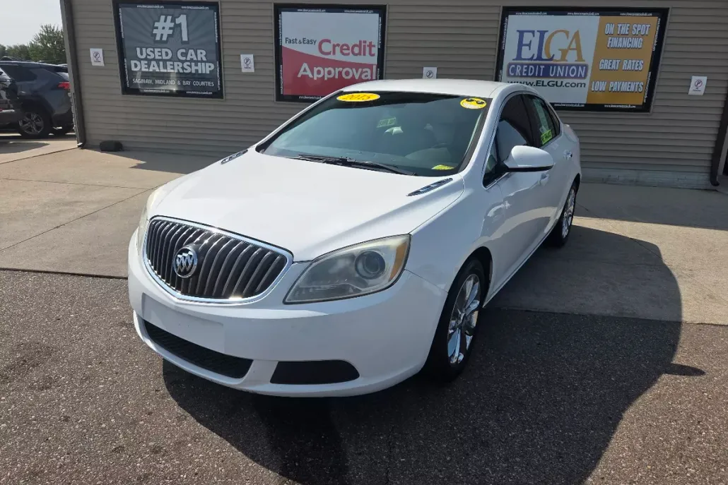 2015 Buick Verano Base photo 1