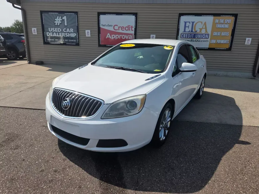 2015 Buick Verano Base photo 1