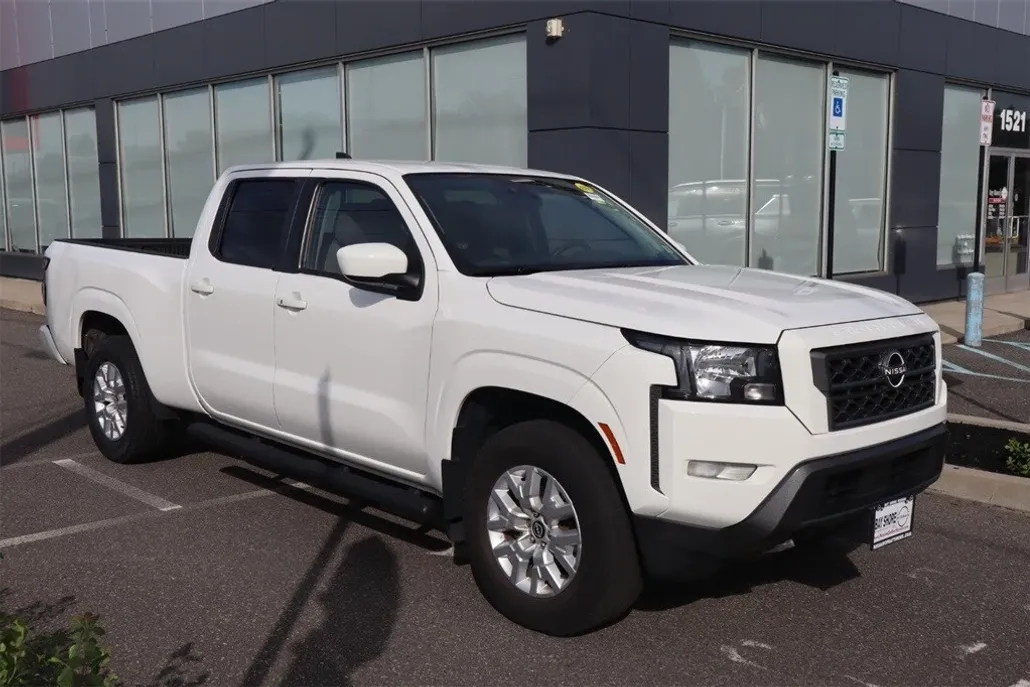 2023 Nissan Frontier SV photo 1