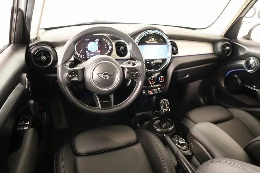 2024 Mini Cooper 4 Door Hardtop S photo 1