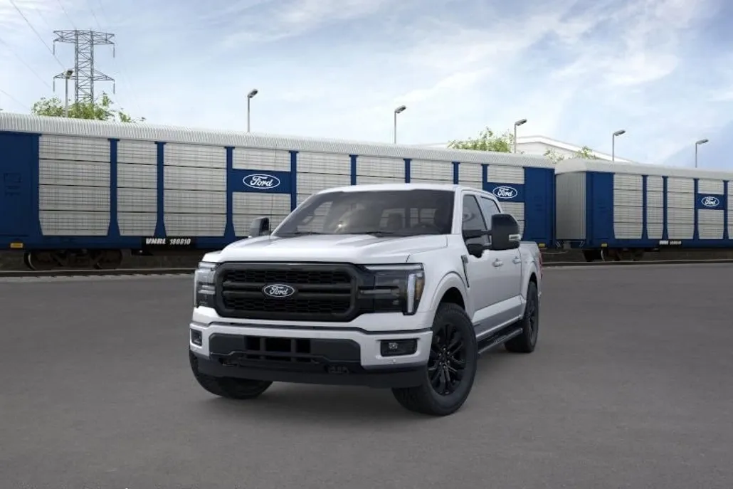 2025 Ford F-150 Lariat photo 1