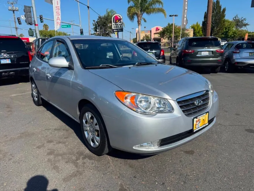 2009 Hyundai Elantra GLS photo 1
