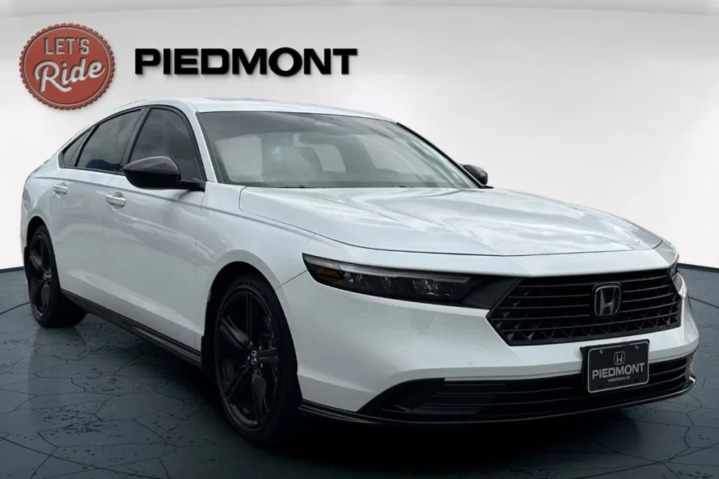 2023 Honda Accord Hybrid photo 1