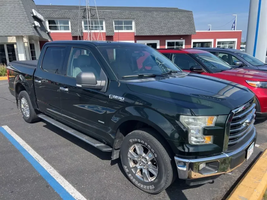 2015 Ford F-150 XLT photo 1