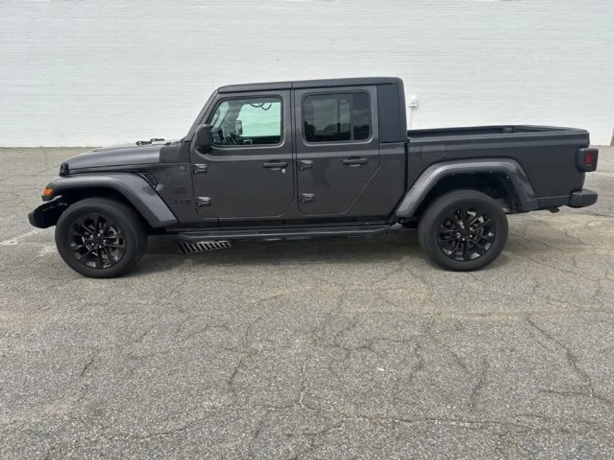2022 Jeep Gladiator Sport S photo 1