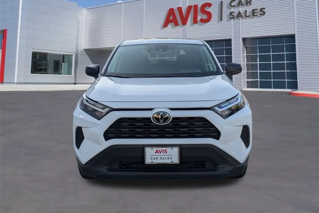 2025 Toyota RAV4 LE photo 1