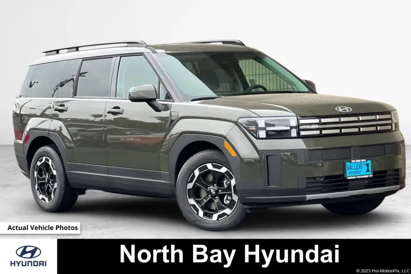 2025 Hyundai Santa Fe SEL photo 1