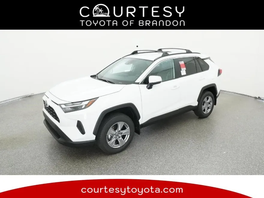 2025 Toyota RAV4 XLE photo 1