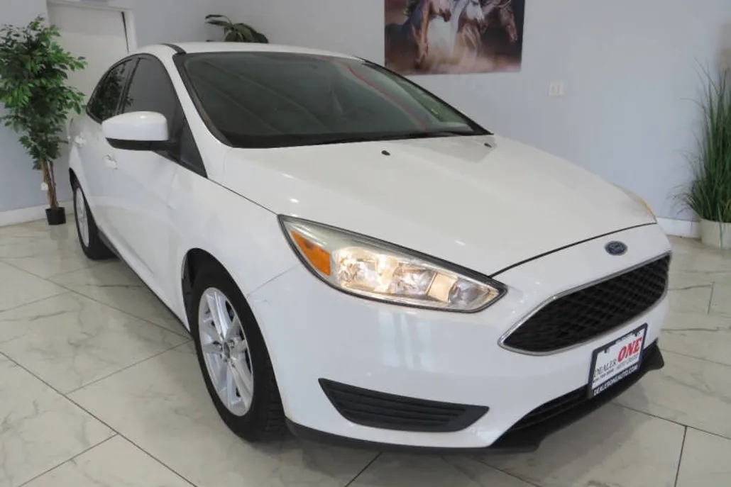 2018 Ford Focus SE photo 1