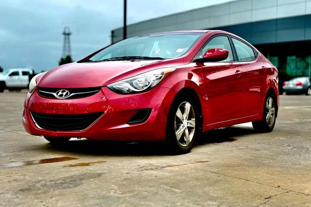 2013 Hyundai Elantra GLS photo 1