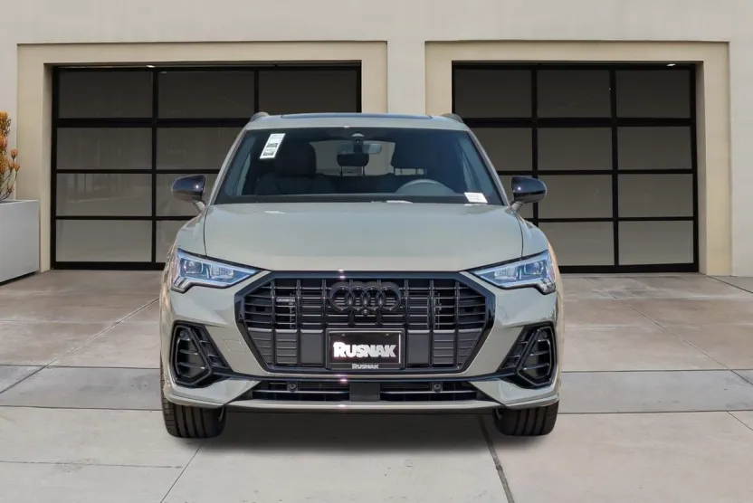 2025 Audi Q3 Premium Plus S line photo 1