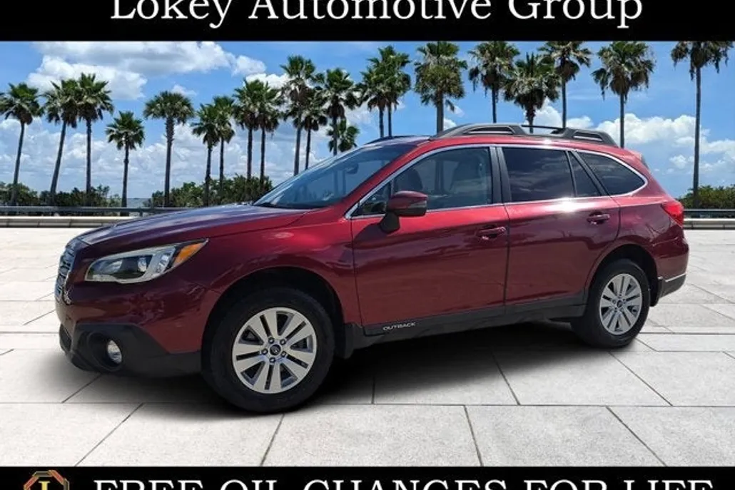 2017 Subaru Outback Premium photo 1