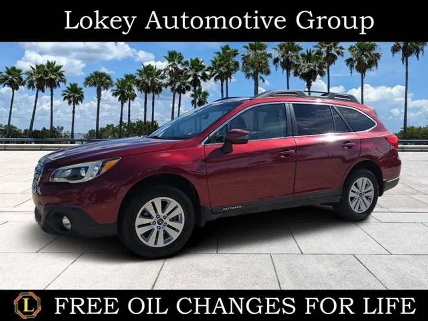 2017 Subaru Outback Premium photo 1