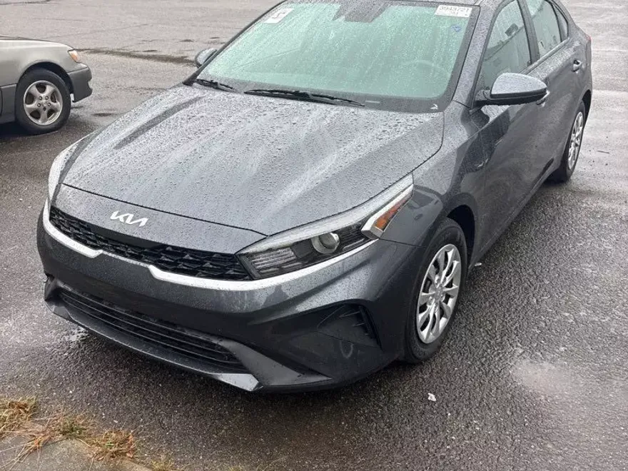 2024 Kia Forte LX photo 1