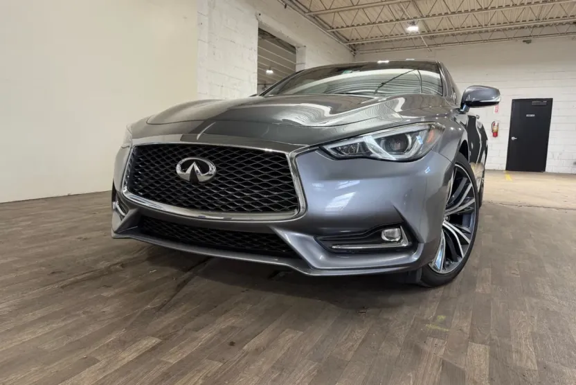 2017 Infiniti Q60 3.0t Premium photo 1
