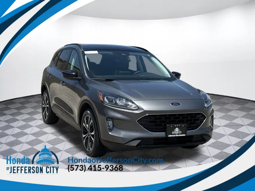 2022 Ford Escape SEL photo 1