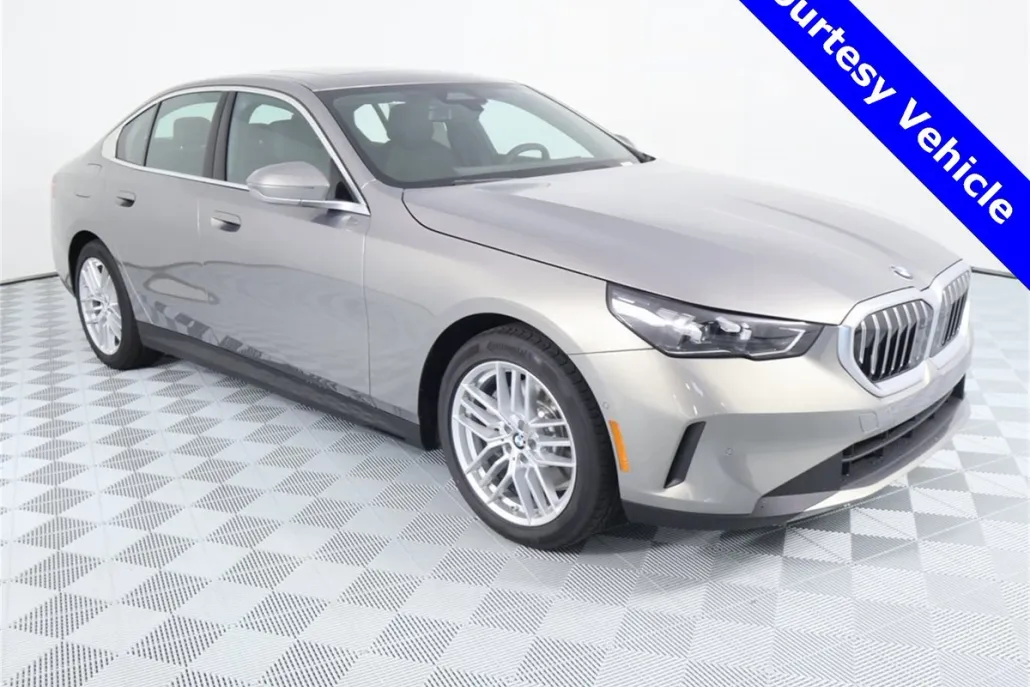 2024 Bmw 530i photo 1