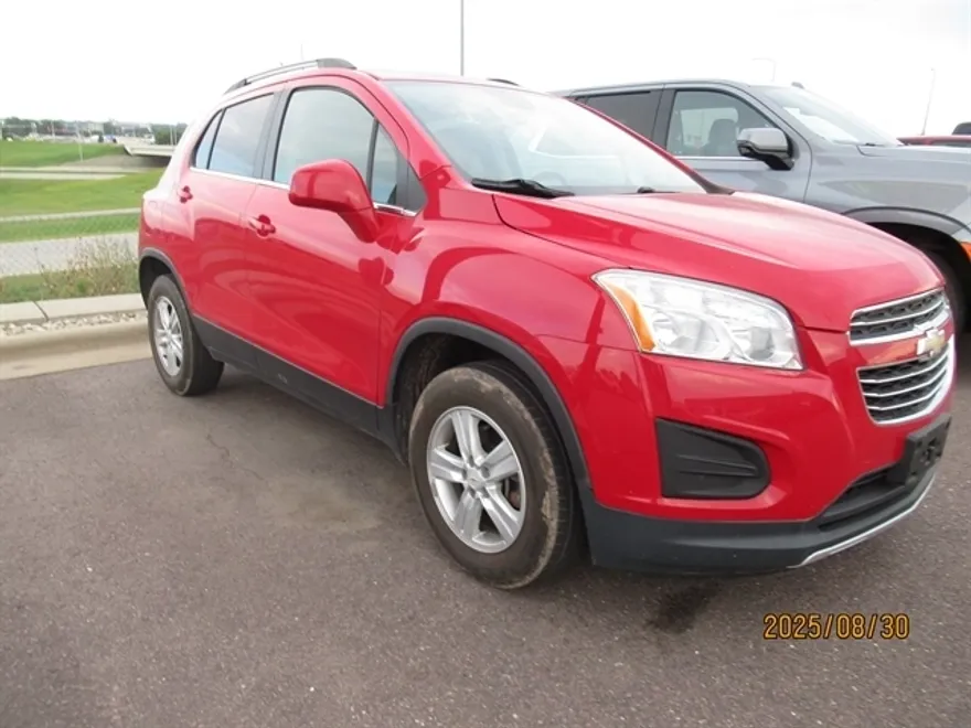2016 Chevrolet Trax LT photo 1