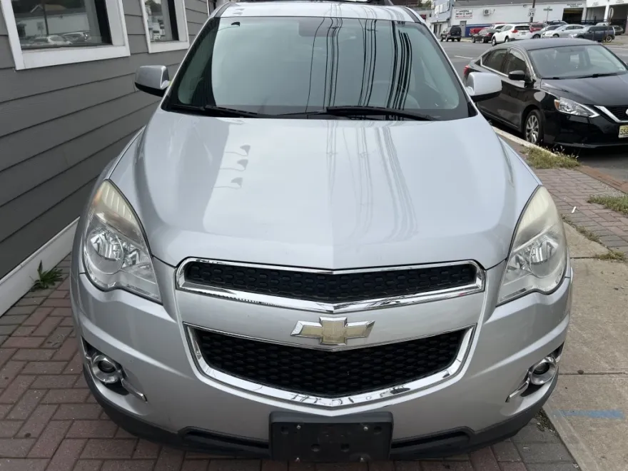 2016 Chevrolet Traverse 1LT photo 1