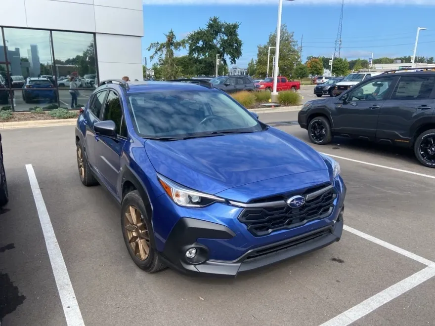 2025 Subaru Crosstrek Premium photo 1