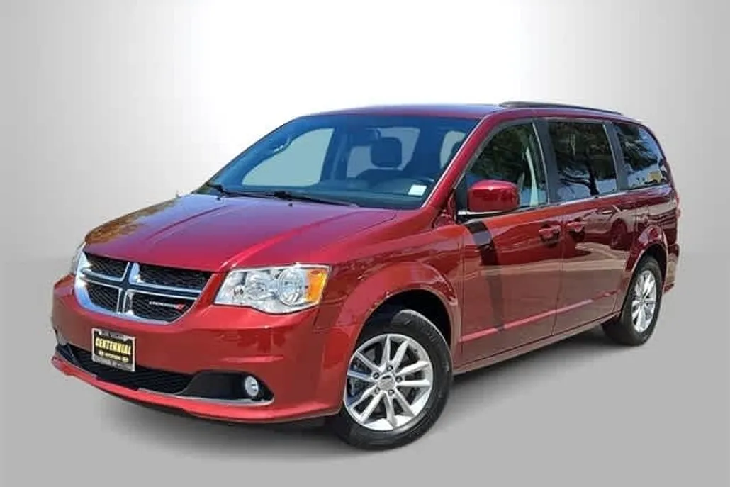2020 Dodge Grand Caravan SXT photo 1